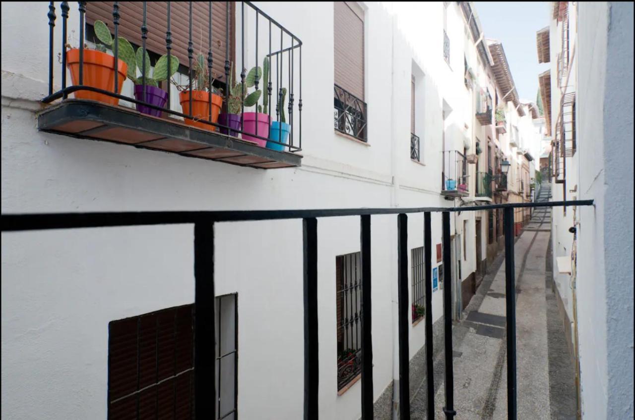 Apartamentos Centro Historico A Los Pies De La Alhambra グラナダ エクステリア 写真